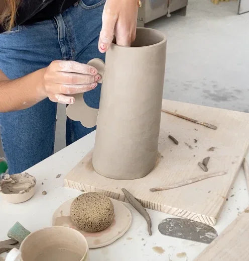 Talleres de cerámica: Aprende, crea y relájate en nuestro taller de cerámica Pipa And Happy