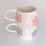 Cargar imagen en el visor de la galería, Taza Blomma
