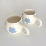 Cargar imagen en el visor de la galería, Set de 2 tazas Blomma azules
