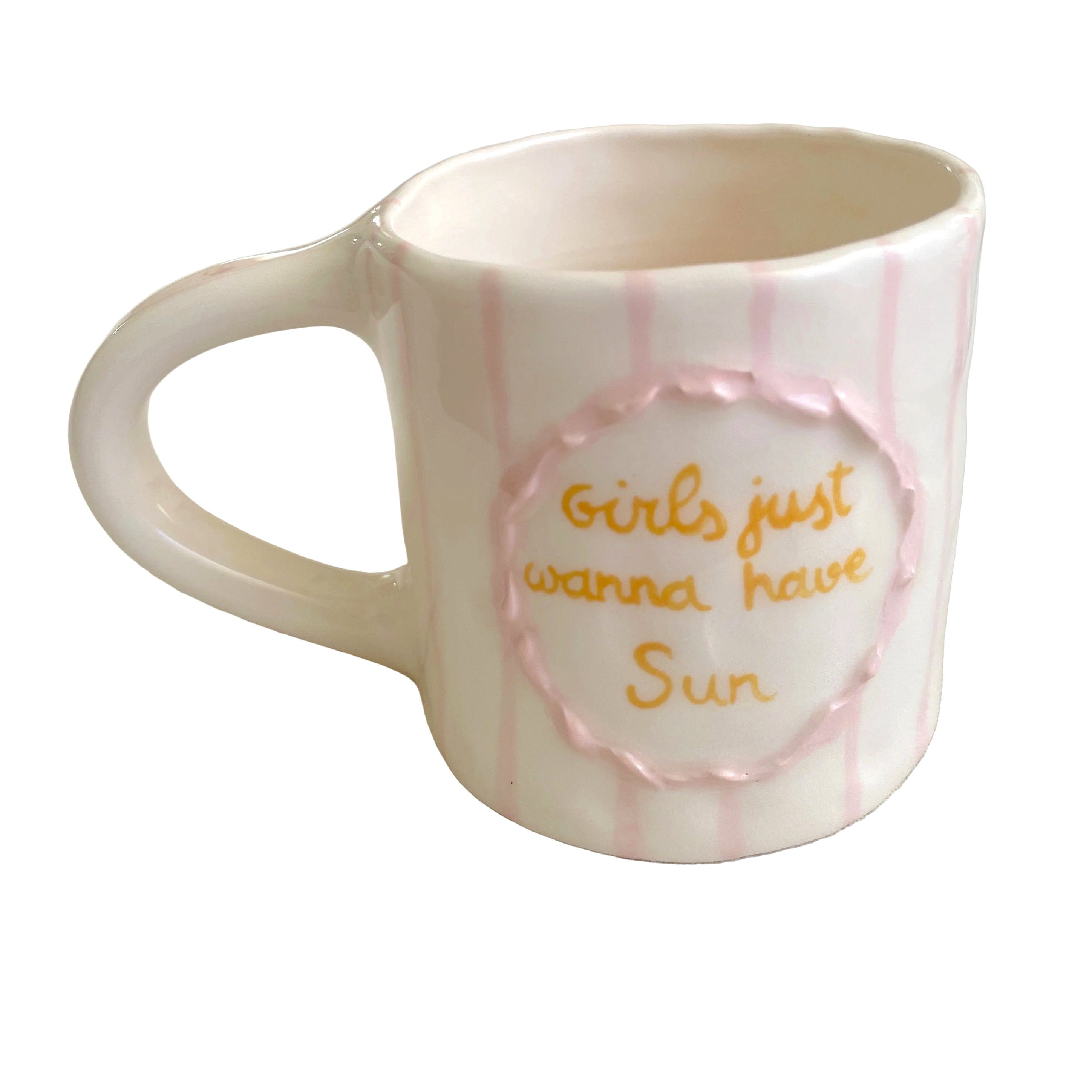 taza con rayas rosas y frase hecha a mano por Pipa and Happy