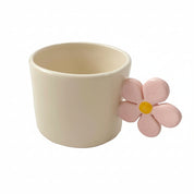 Taza de cerámica con asa de flor en color rosa pastel  de Pipa and Happy