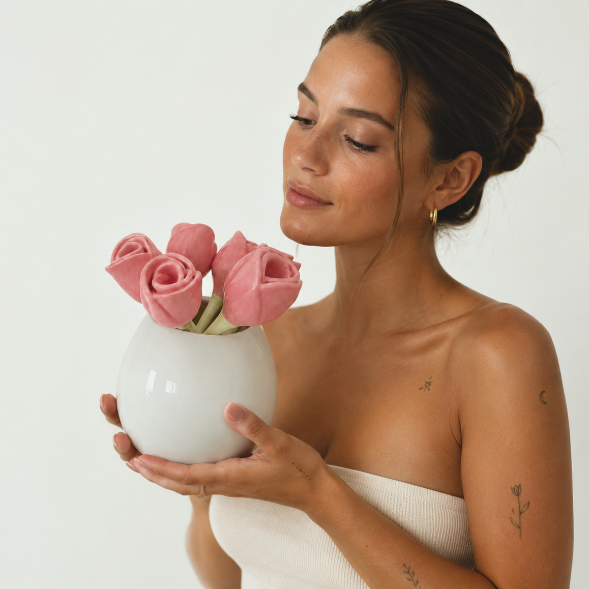 jarron decorativo de cerámica  con rosas perfecto para regalo