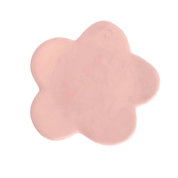 plato con forma de flor en color rosa pastel