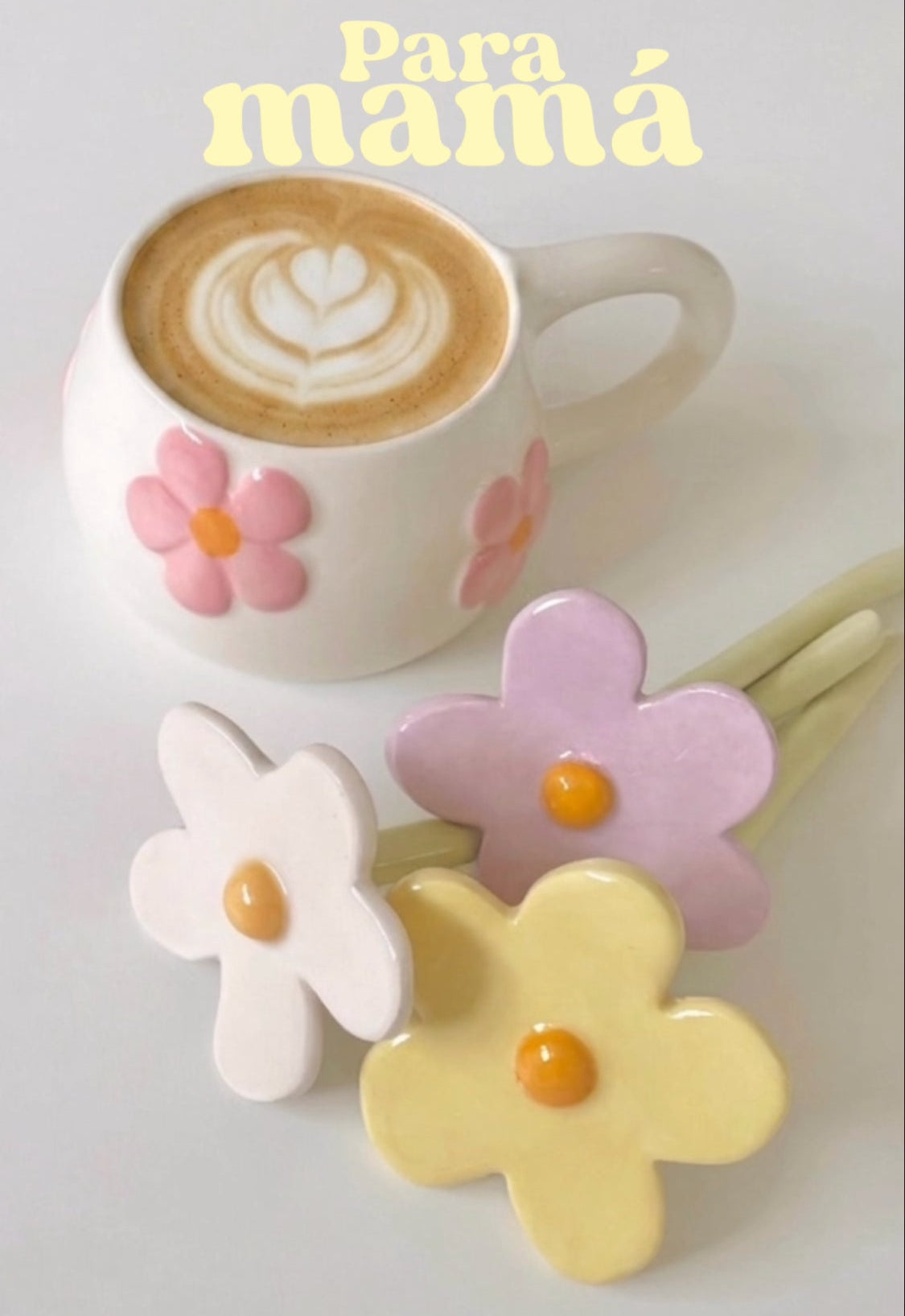 regalo para el día de la madre de taza y ramo de flores