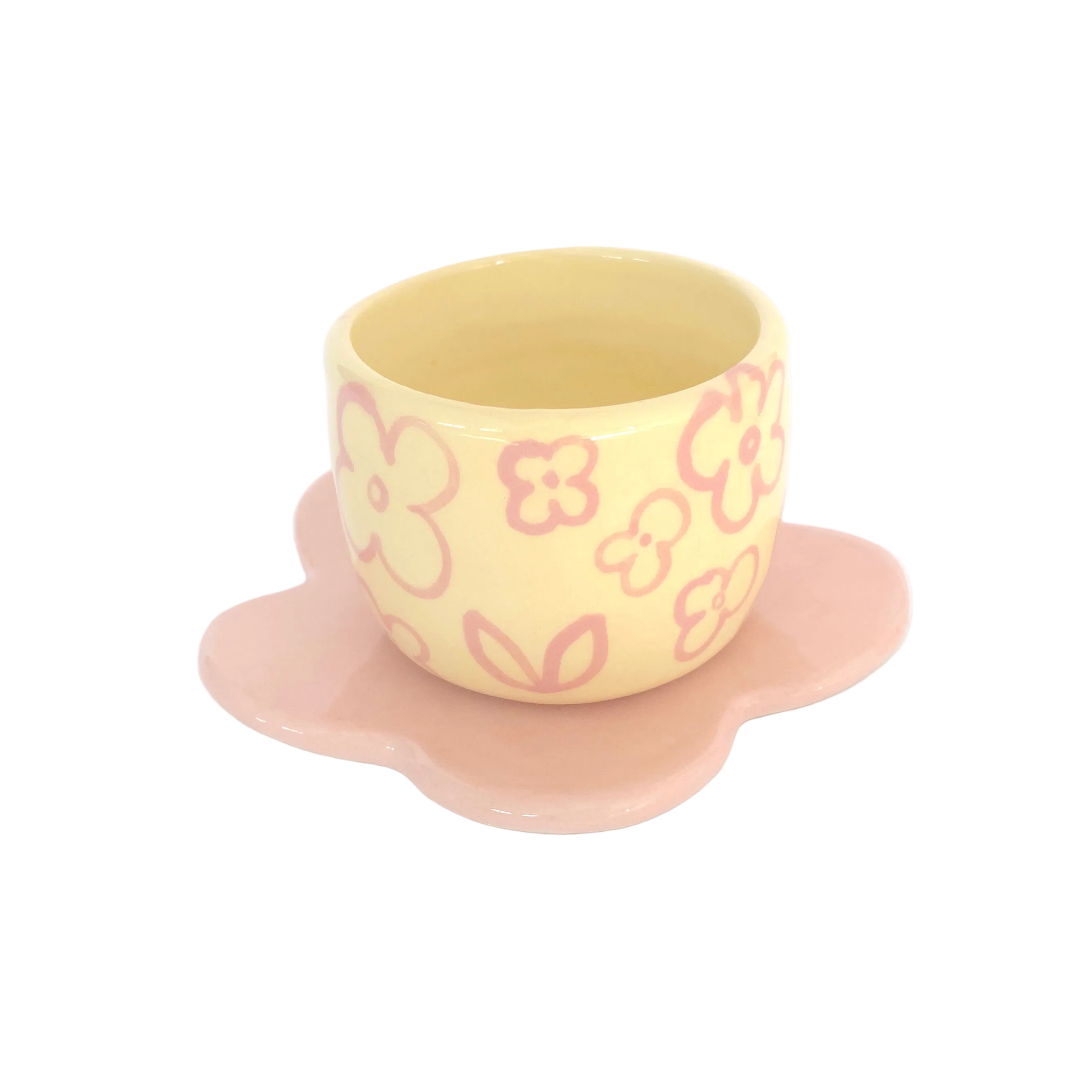 taza espresso con flores pintadas en rosa